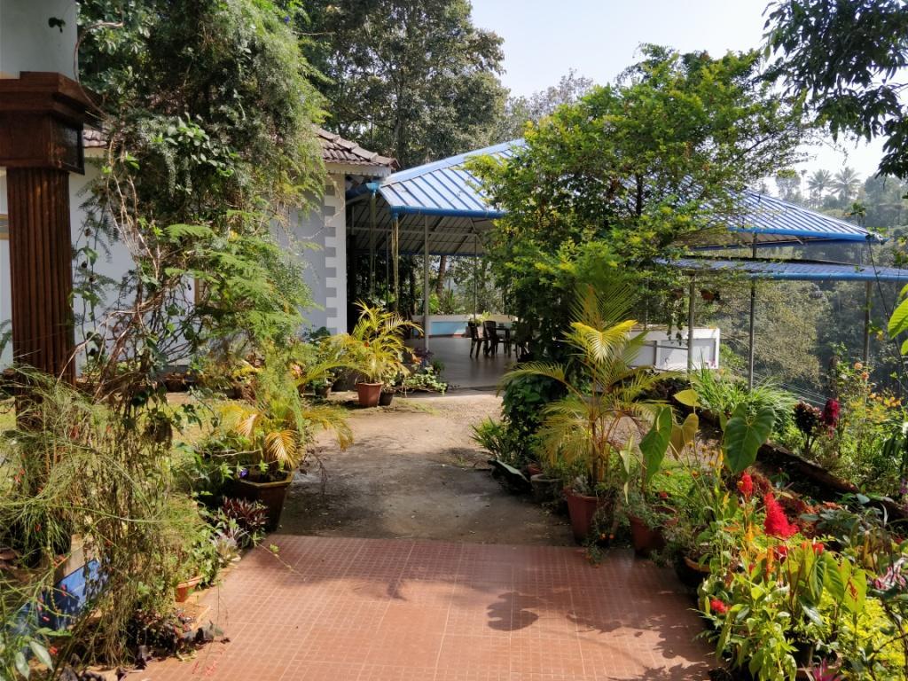 מונאר River View Inn מראה חיצוני תמונה
